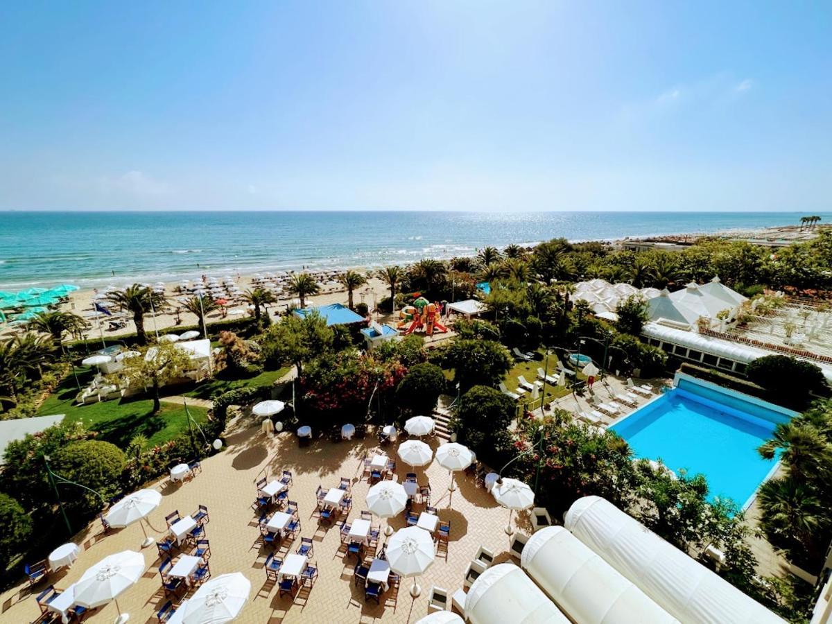 Hotel Parco Delle Rose Silvi Marina Buitenkant foto