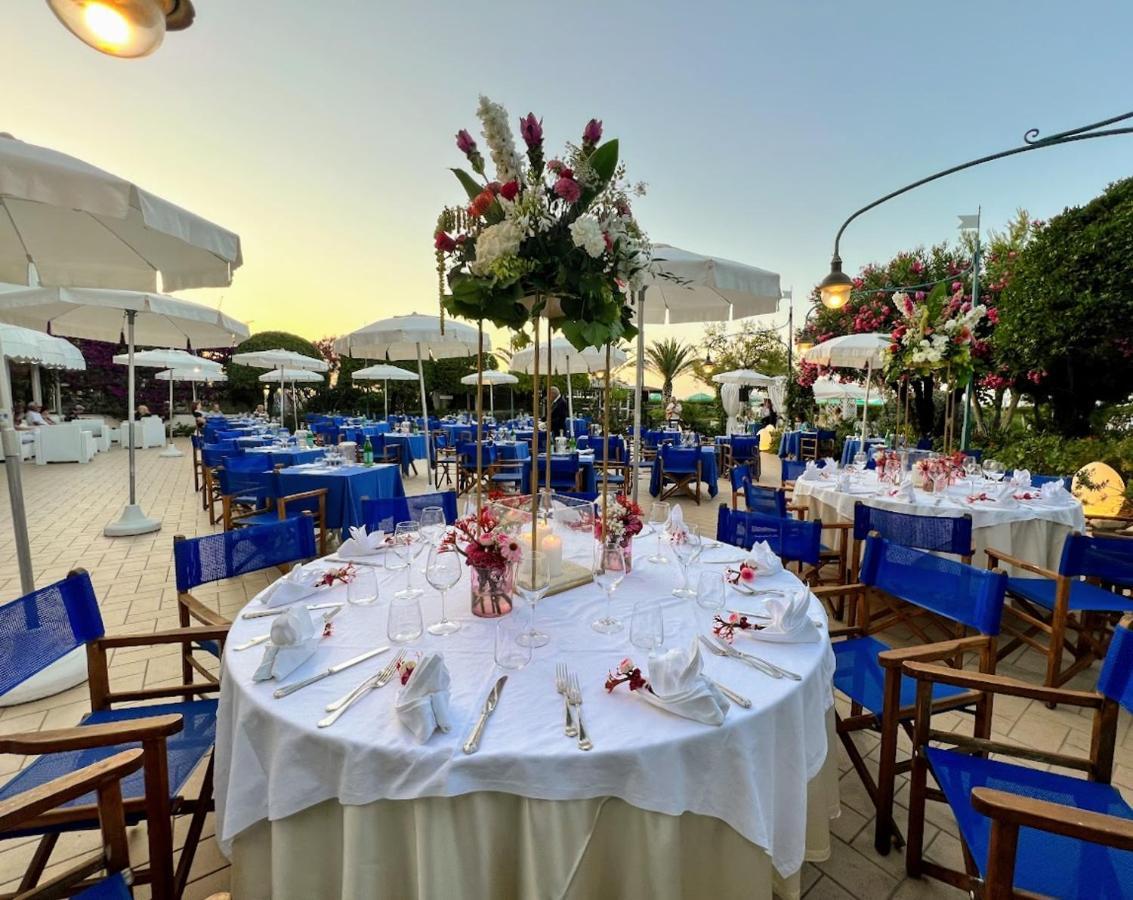 Hotel Parco Delle Rose Silvi Marina Buitenkant foto