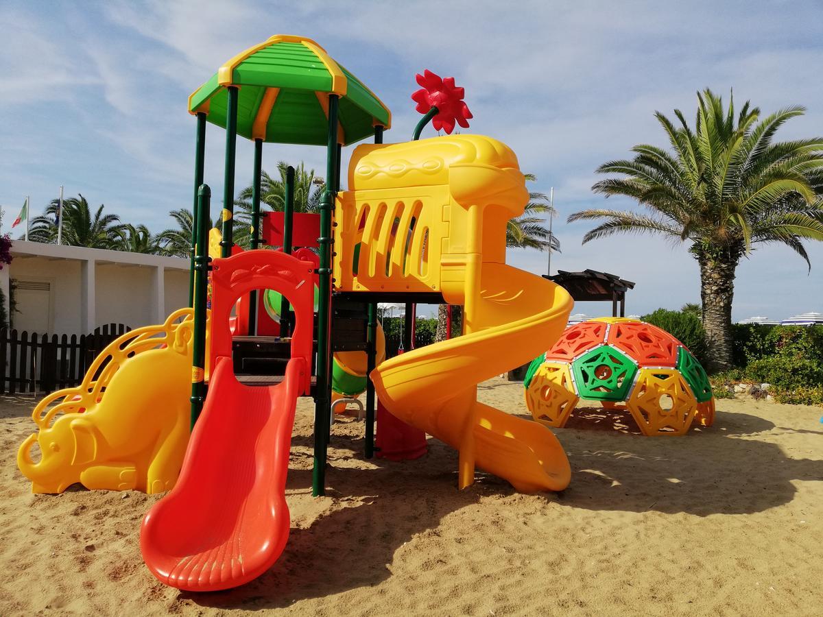Hotel Parco Delle Rose Silvi Marina Buitenkant foto