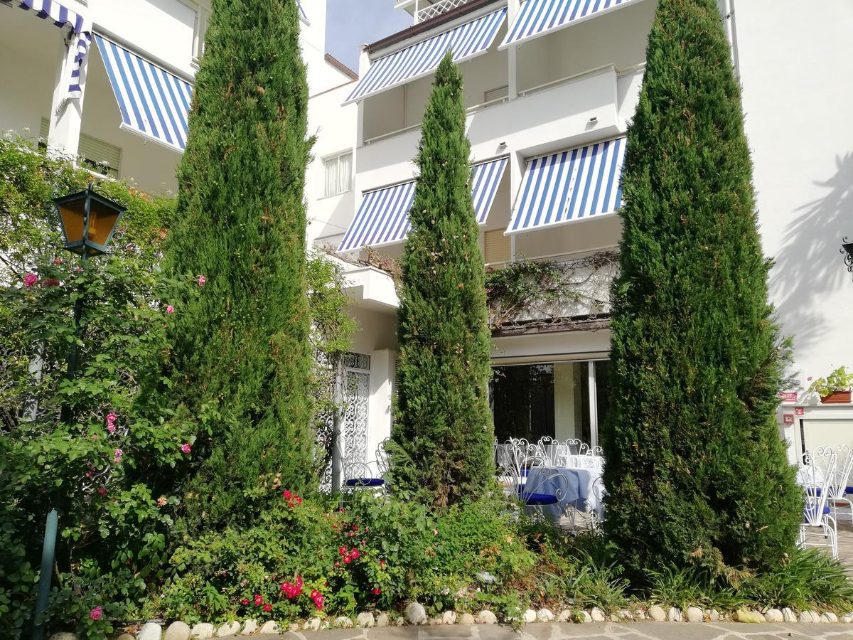 Hotel Parco Delle Rose Silvi Marina Buitenkant foto