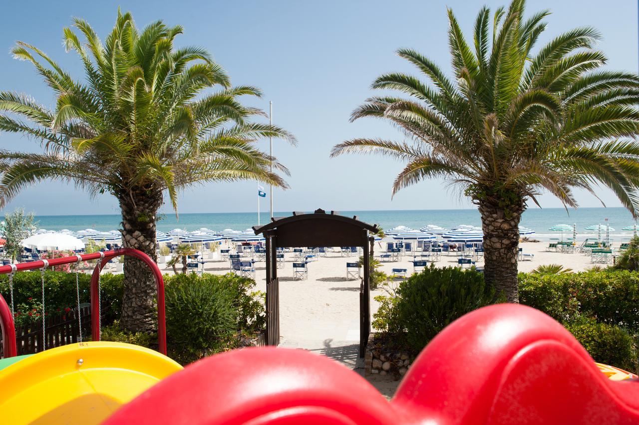 Hotel Parco Delle Rose Silvi Marina Buitenkant foto